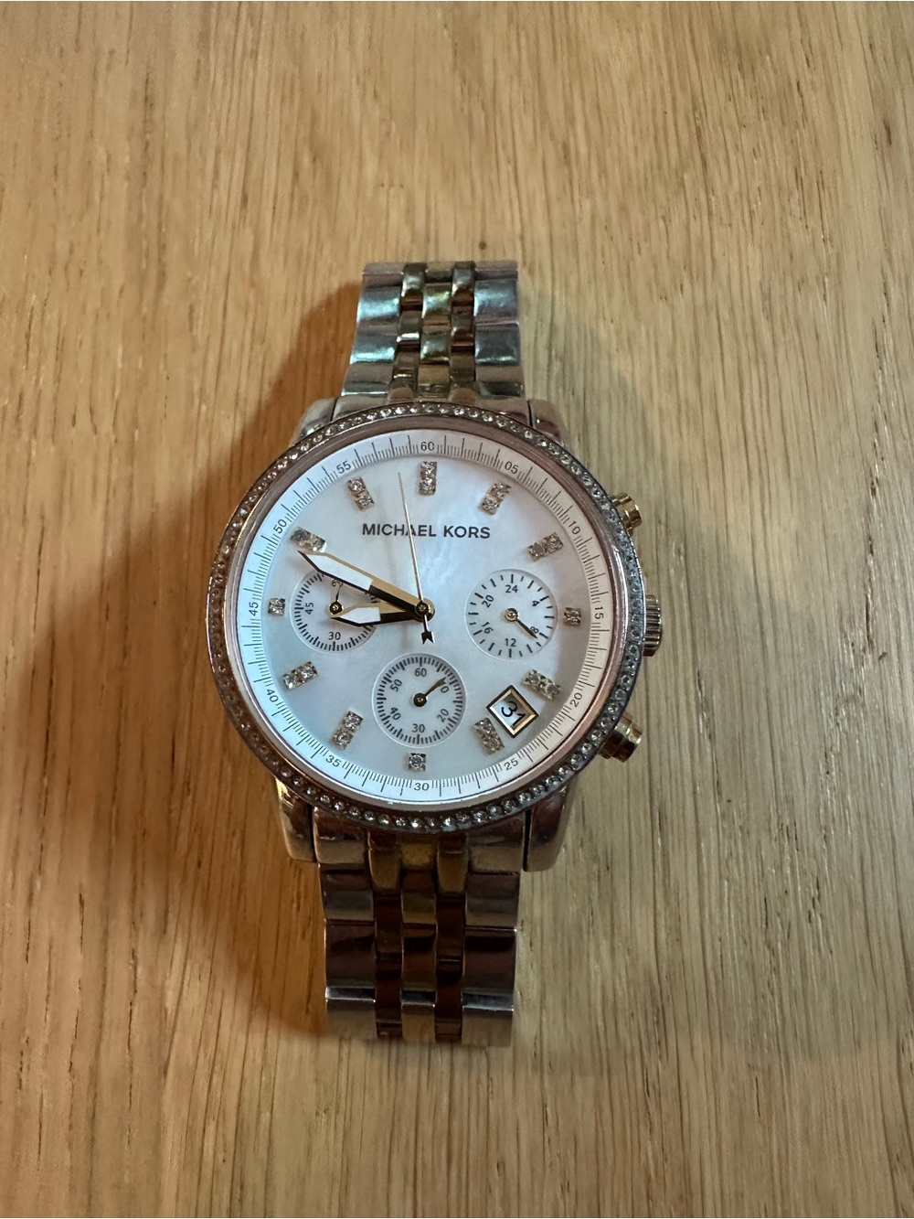 Michael Kors Women's Silver and White Crystal-Accent Bracelet Watch